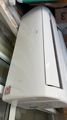 Ar Condicionado TCL Inverter 9.000 BTUs Quente/Frio 220V - Excelente Estado