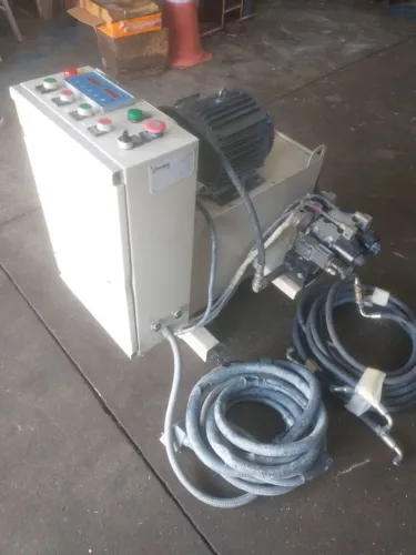 Unidade Hidráulica Industrial Completa c/ Painel Elétrico - R$ 10.000