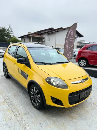 Fiat Palio Sporting 1.6 Flex 16V 5P 2014