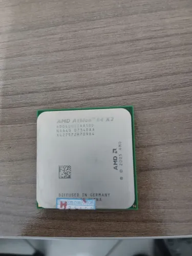 AMD Athlon 64 X2 4000+ 2.1GHz AM2 ADO4000IAA5DD Dual Core