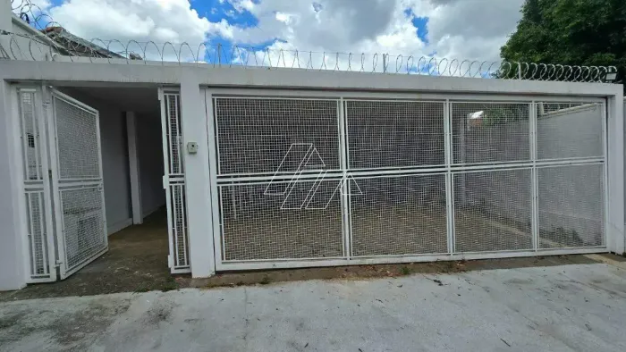 Comercial para locação no centro de Marília 400 m² terreno, 4 salas, 2 salões, garagem pr