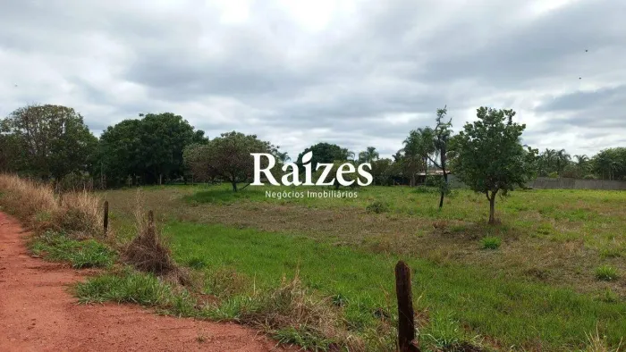 Chácara à venda em Uberlândia com 1.600 m² próximo a Tenda dos Morenos