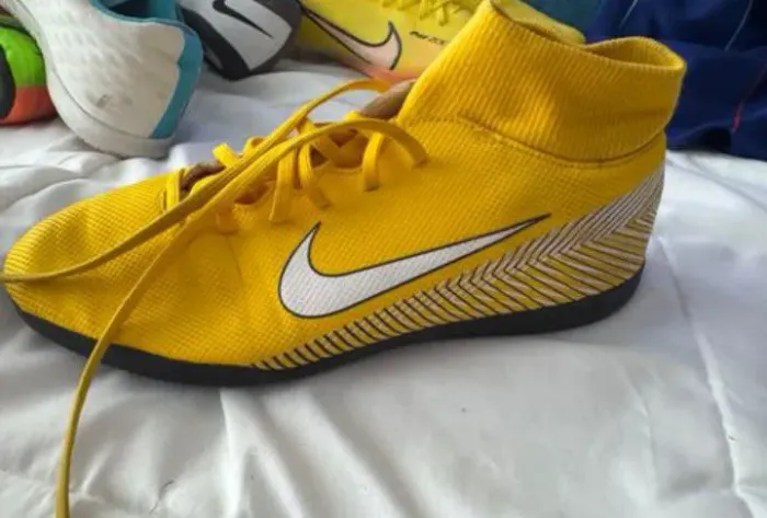 Chuteira Nike botinha socyte n* 39