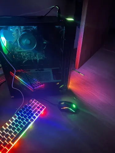 Computador + Mouse/Teclado