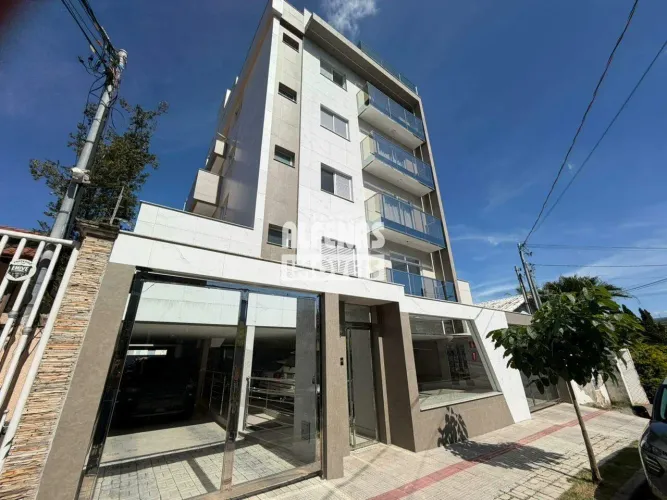 Cobertura à venda 3 quartos no Bairro JARDIM RIACHO DAS PEDRAS
