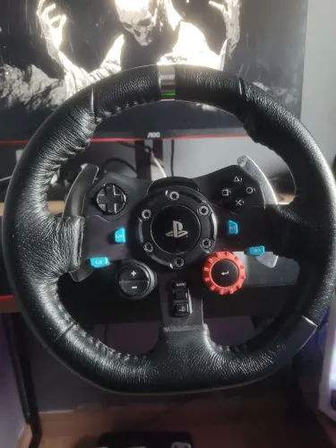 Volante g29 logitech mais câmbio