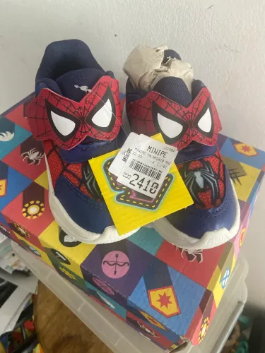 Tênis infantil homem aranha c/ Led 22/23