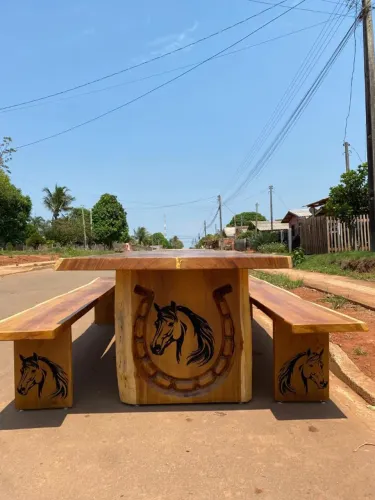 Mesa Rústica em Madeira Maciça Peça Exclusiva