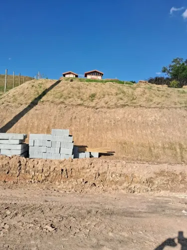 VENDO TERRENO GUARAREMA - SP CONDOMÍNIO FECHADO