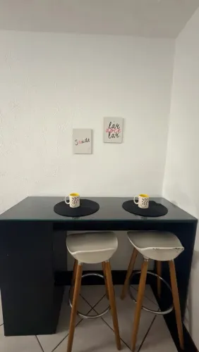 Bancada alta gourmet + banquetas
