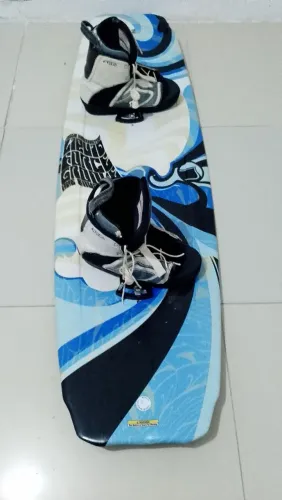 VENDO PLANCHA DE SURFE *59