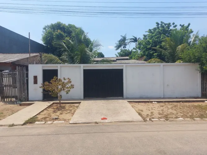 Casa a Venda