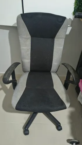 Vendo cadeira de escritório