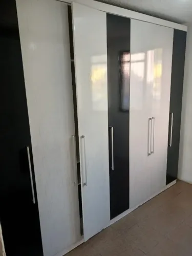 Guarda Roupa