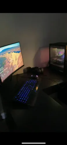 PC Gamer AM5 RYZEN 5 9600X RTX 5060 32GB DDR5 KIT RAZER