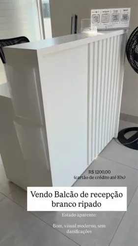 Balcão ripado recepção