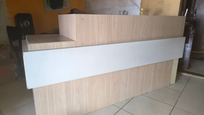 Balcão de recepção grande! Com led.