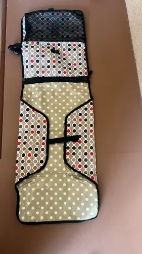 Trocador Portátil original Skip Hop com lugar para guardar lenços e fraldas