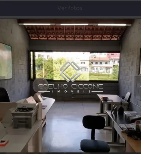 Sobrado Comercial com 4 salas, 3 banheiros ao total para Locação, 169m² por R$8.000,00