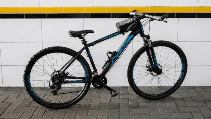 Bicicleta Oggi aro 29 com suspensão e freio a disco