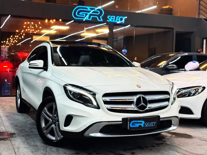 Mercedes-Benz GLA-200 GLA 200 Night 1.6. TB 16V Flex Aut. 2015