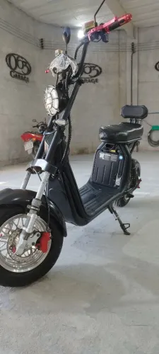 Scooter elétrica 