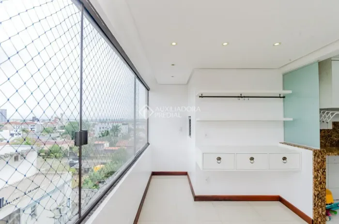 Apartamento à venda, mobiliado, 3 quartos, 1 suíte, churrasqueira, vaga dupla, sol da tard