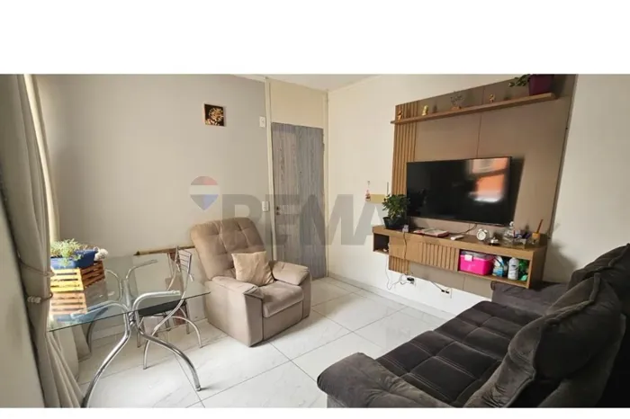 Apartamento à venda com 2 quartos no Cond Camanducaia no bairro Matão em Sumaré-SP.