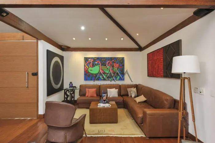 Casa à venda no Vila Del Rey | 500 m² - 5 quartos