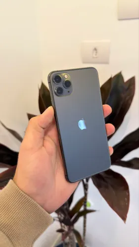 iPhone 11 Pro Max  64gb 