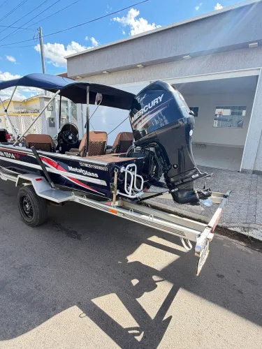 Lancha Big Fish 2014 motor 90 4T