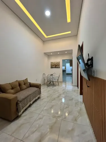 CASA Á VENDA PARQUE DEZ - RESIDENCIAL FECHADO
