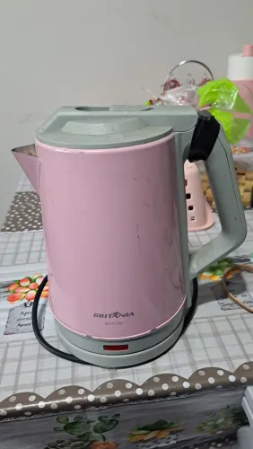 Combo sanduicheira + chaleira elétrica