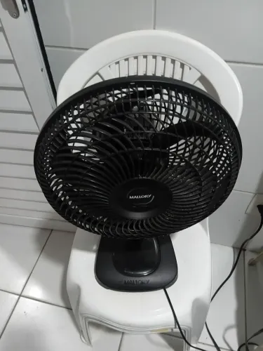 Ventilador *COM DEFEITO NA PEÇA DA FOTO
