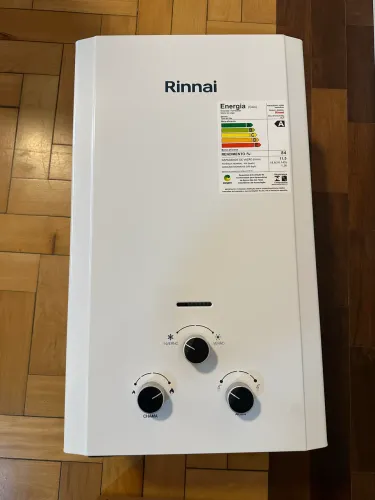 Aquecedor a Gás GLP Rinnai Branco 11L/min Pilha