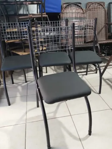 Cadeira de Jantar Almofadadas - SEMINOVAS