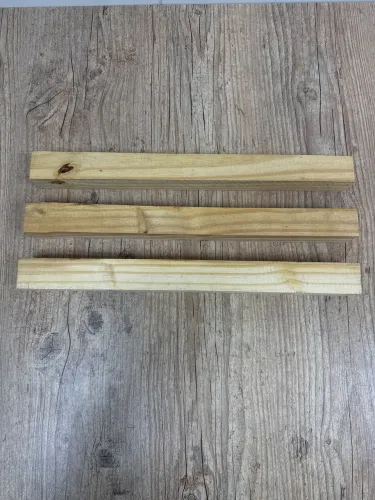 Quadrado pinus 4,5x4,5x50 