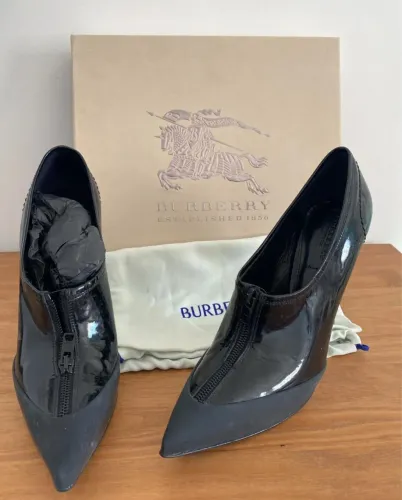 Sapato Burberry original 