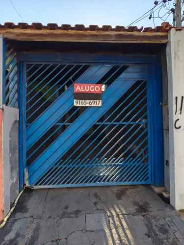 Alugo Casa Para Solteiro(A) Ou Casal