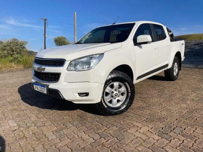 Chevrolet S10 Pick-up LT 2.8 TDI 4X4 CD Diesel AUT 2015