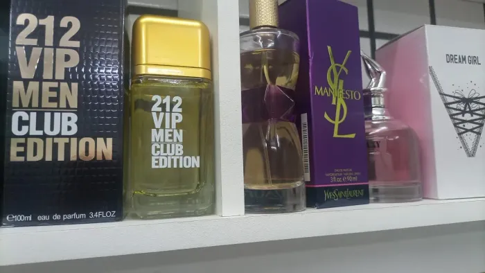 PERFUME IMPORTADO EXCELENTE