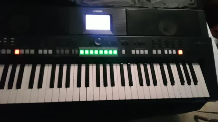 Teclado profissional imperdível!!
