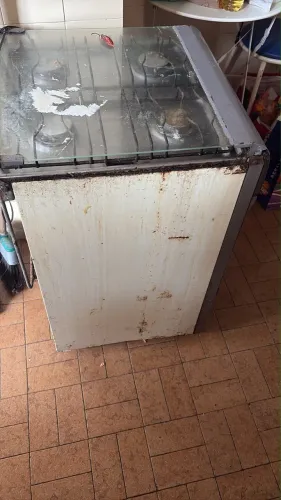 Venda de Sofá e Doação de Fogão