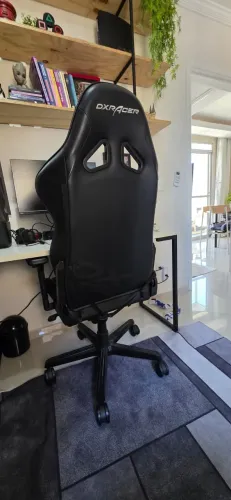 Cadeira Gamer DXRacer Preta