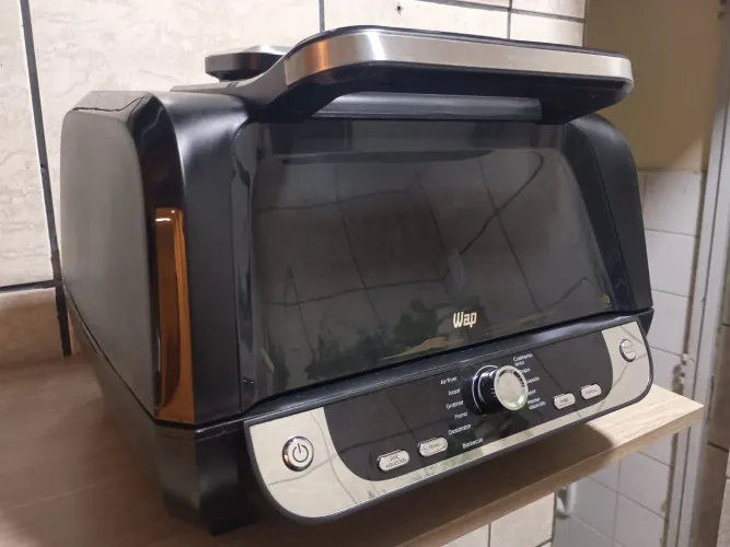 Vende-se Airfryre Barbecue 12 em 01, apenas 06 meses de uso