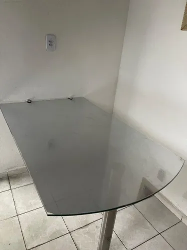 Mesa de vidro retangular 