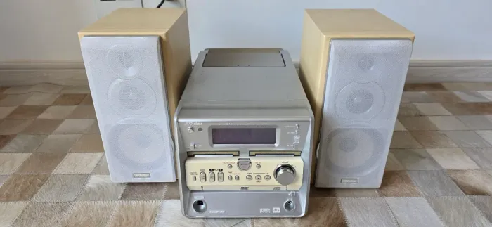 System MD e DVD player Victor