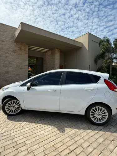 Ford Fiesta Tit./tit.plus 1.6 16V Flex Aut. 2016