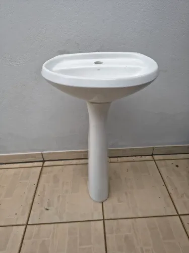 Vende-se um lavatório de banho