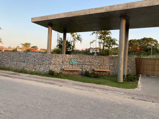 Vendo terreno em condomínio mt perto do centrinho do rosa